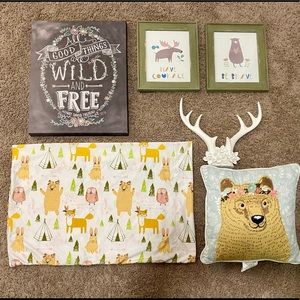 Girls Woodlands Bedroom Queen Sheets & Accessories
